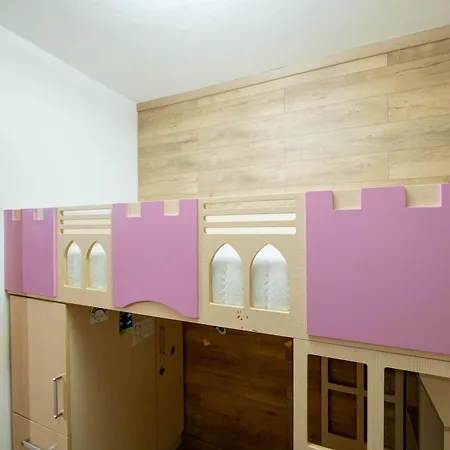 Tirent - Spacious 2-bedroom Near Liqeni I Thate Lägenhet *