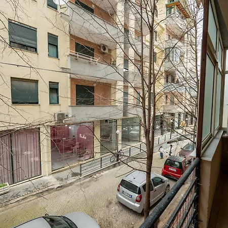 Lägenhet Tirent - Spacious 2-bedroom Near Liqeni I Thate Tirana