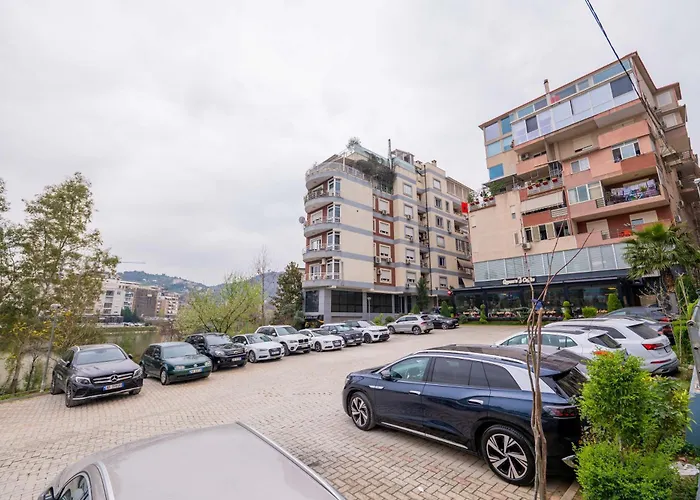 아파트 Tirent - Spacious 2-bedroom Near Liqeni I Thate