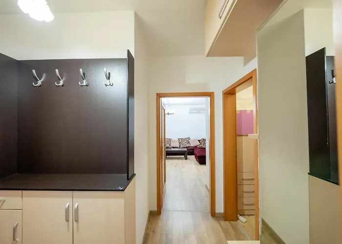 Tirent - Spacious 2-bedroom Near Liqeni I Thate * 티라나