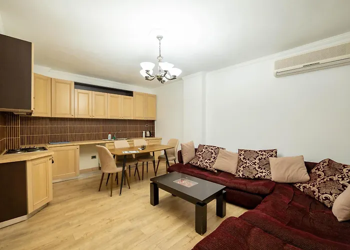 Tirent - Spacious 2-bedroom Near Liqeni I Thate 아파트 티라나